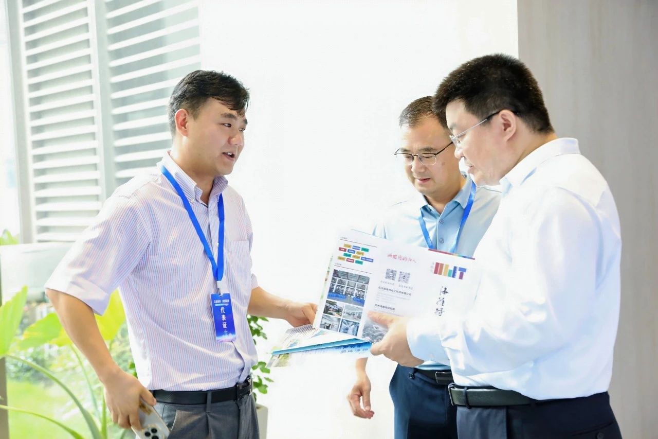 1750645815996163KKV2.jpg fc74bf38672e07a63ecb1d80a4e411cf.jpg